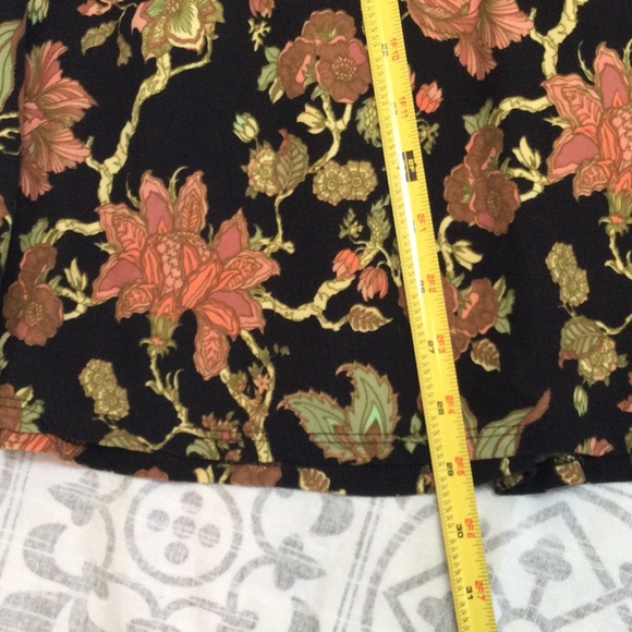 LuLaRoe tee shirt size Large - Picture 7 of 8